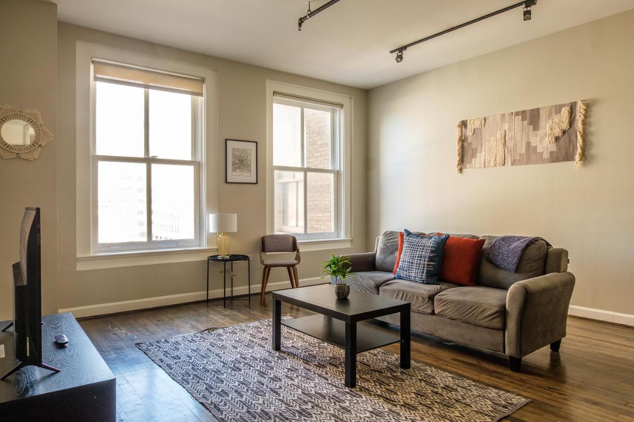 Frontdesk I The Rice Apts Downtown Houston Apartment ห้อง รูปภาพ